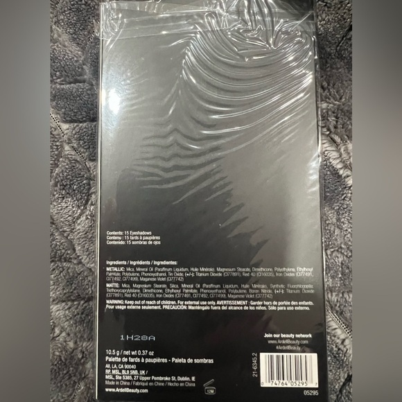 Ardell pro eyeshadow palette - Picture 4 of 5